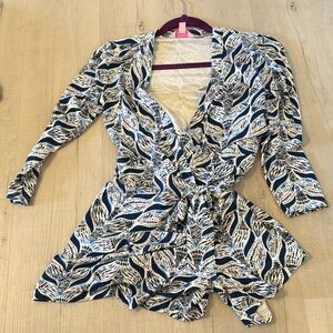 Lilly Pulitzer jumper - size xs - looking for a new home.